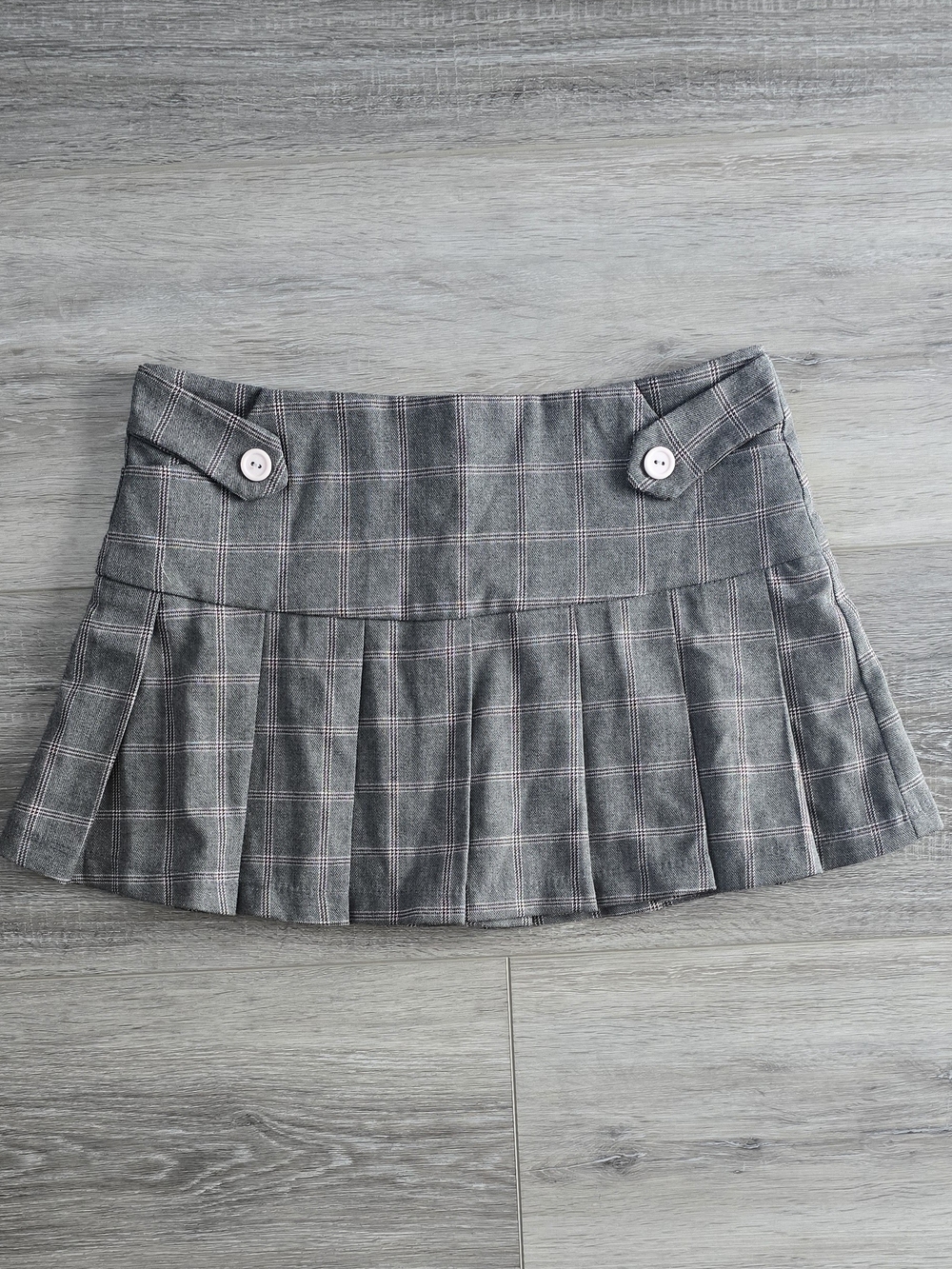 Forever 21 Gray Plaid Pleated Mini Skirt with Subtle Maroon